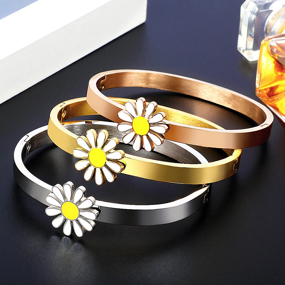 Luxury Bangles Sunflower Design Daisy Charm Bracelet - Guangzhou Mingshixuan Jewellery CO.,Ltd