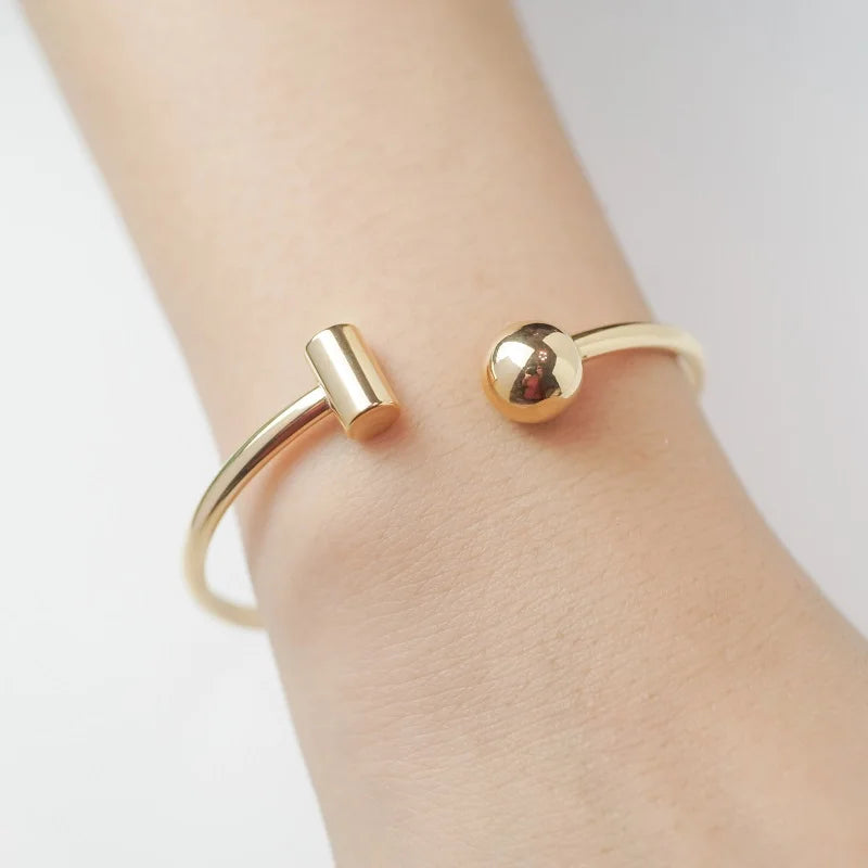 Luxury Round Ball Open Cuff Bracelets Couple Gifts - Guangzhou Mingshixuan Jewellery CO.,Ltd