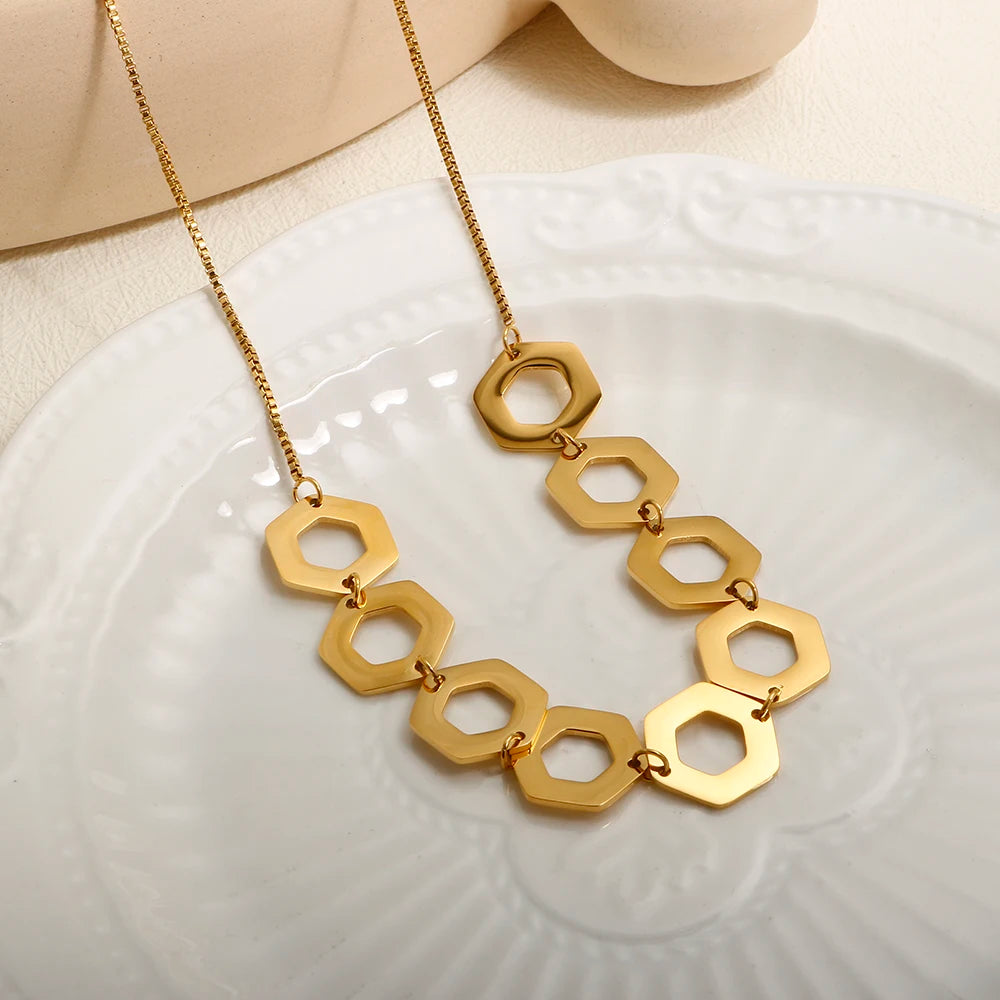 Hollow Hexagonal Series Pendant Classic Fine Chain Necklace Charming Jewelry