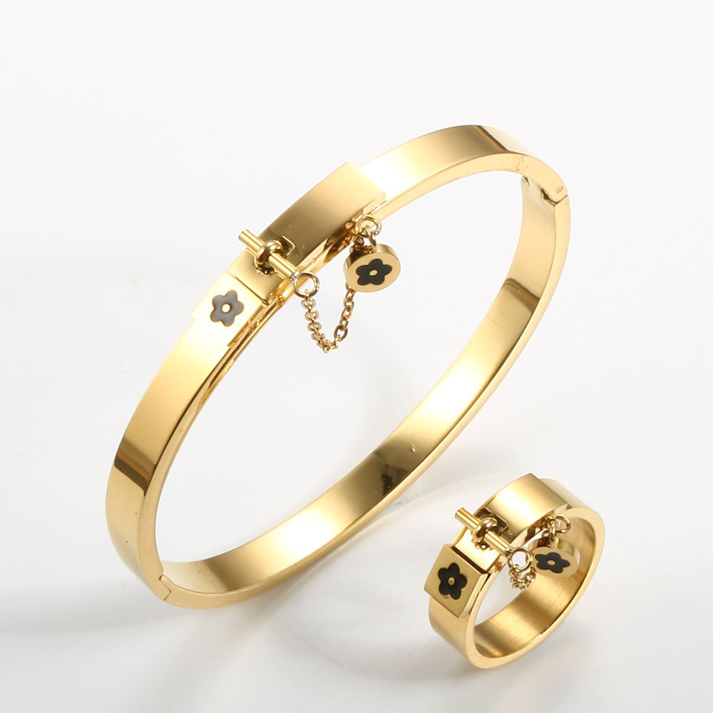 Flower Charm Finger Rings For Men Women - Guangzhou Mingshixuan Jewellery CO.,Ltd